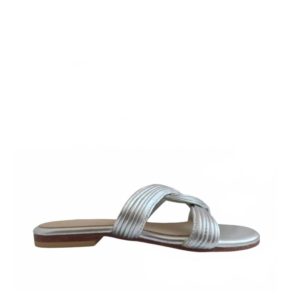 NEW SARAH STEWART women's angela swirl leather flat sandal in silver